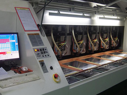 PCB線路板鉆孔機